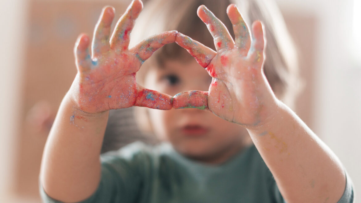 Finger Painting For Kids: Your Child’s Awesome Creativity You Will Love!